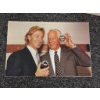 Image 6 : NHL Memorabilia Featuring Gretzky and Gordie Howe Items
