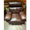 Image 2 : Leather recliner with two side tables in great condition