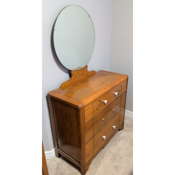 Vintage Oak Art Deco 'Waterfall Chest Of Drawers' w/ Bevelled Mirror 32x15x26