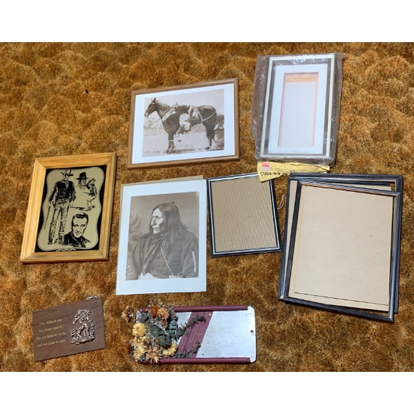 Western Wall Hangings & Frames 18T