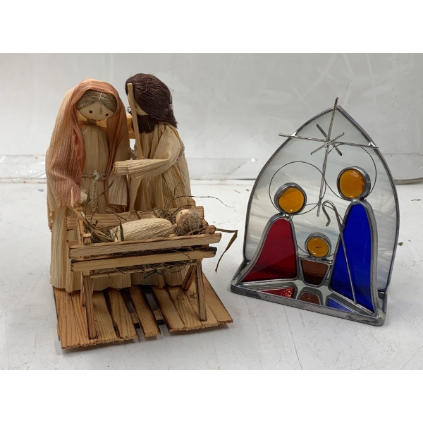 Paper and Stained Glass Nativity Scene Set - 5.5T 