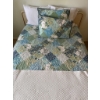 Image 4 : Complete Twin Bed Set with Painted Headboard and Quilted Spread