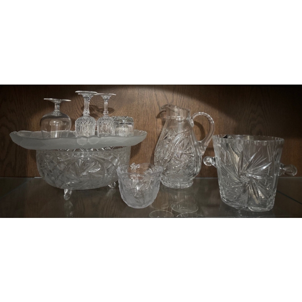 Pinwheel Crystal Collection - Large Footed Serving Bowl Assorted Barware & More