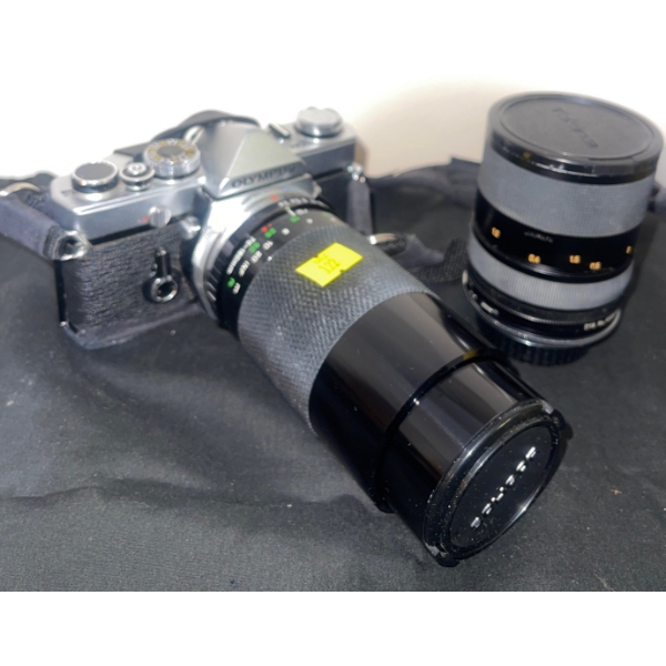 OLYMPUS OM-1 w/ SOLIGOR 3800909 MC & TOKINA 400578
