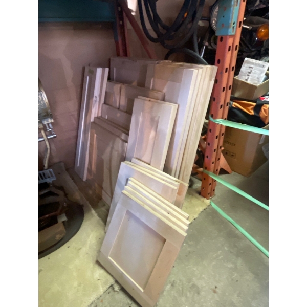 Wooden Cabinet Doors Various Sizes. Wood Frame MDF Insert Shaker Door 24"x17" 7/8"(4), 12"x26" (2), 