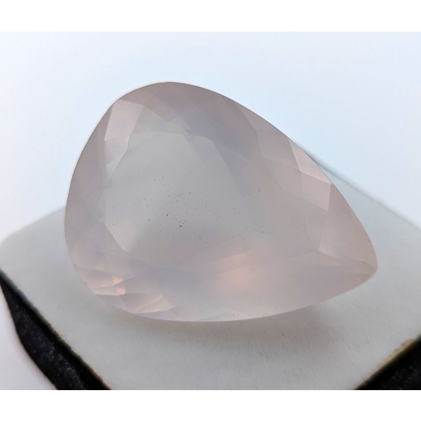  Rose Quartz gemstone 103.1 ct Certified ($13,900 Appraisal)