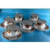 Image 6 : Royal Albert Old Country Roses China - 12 place settings plus extras