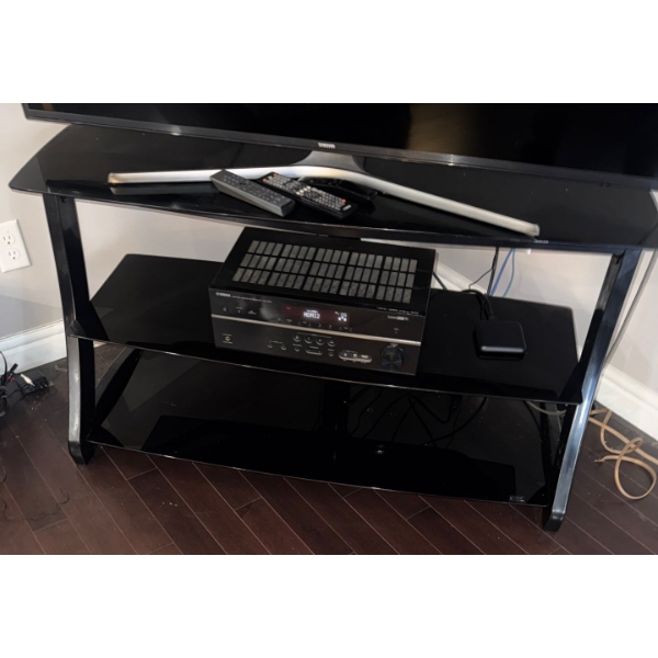 YAMAHA RX-V Home Theatre AV Reciever w/ Television Stand