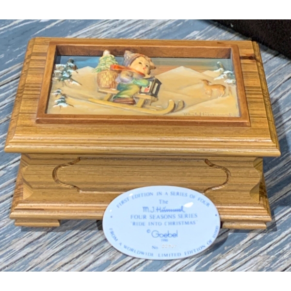 Goebel Hummel Musical Box First Edition The Four Seasons Series 'Ride Into Christmas' - 6W, 4.5D, 3T
