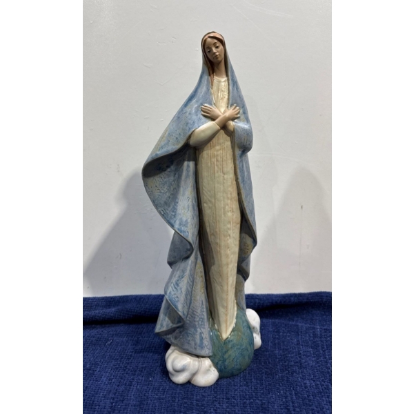 LLADRO "Holy Mother" 6Wx16T (with original box)