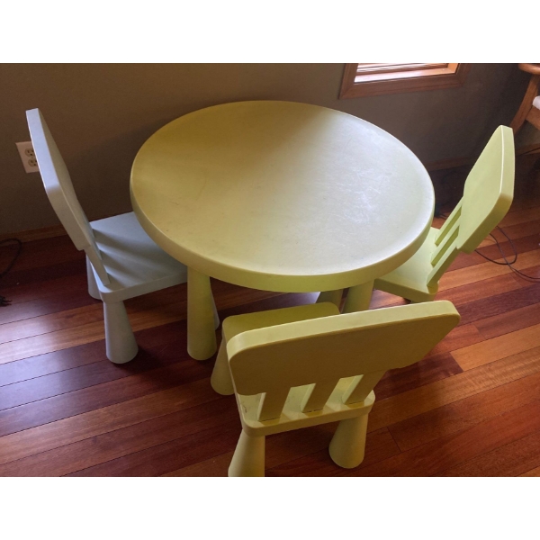 Playroom Essentials - Children's Round Table & Chairs 33x20 Inches