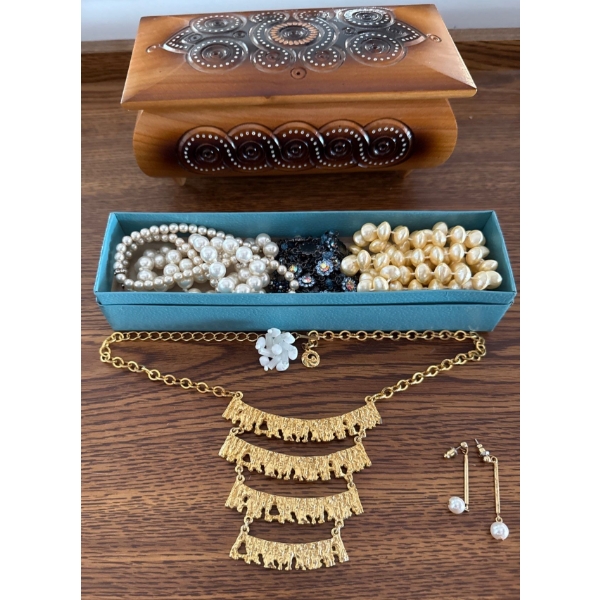 Hand Carved Jewelry Box 10L w/ Assorted Fashion Accessories 