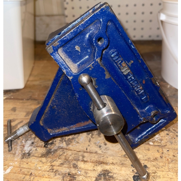 Wood Working Vice (No Removal Required)
