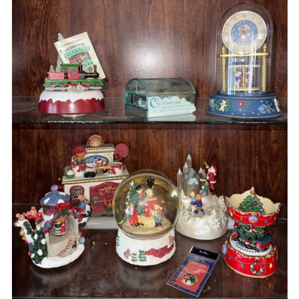 Seasonal Music Box Assortment & More 7T