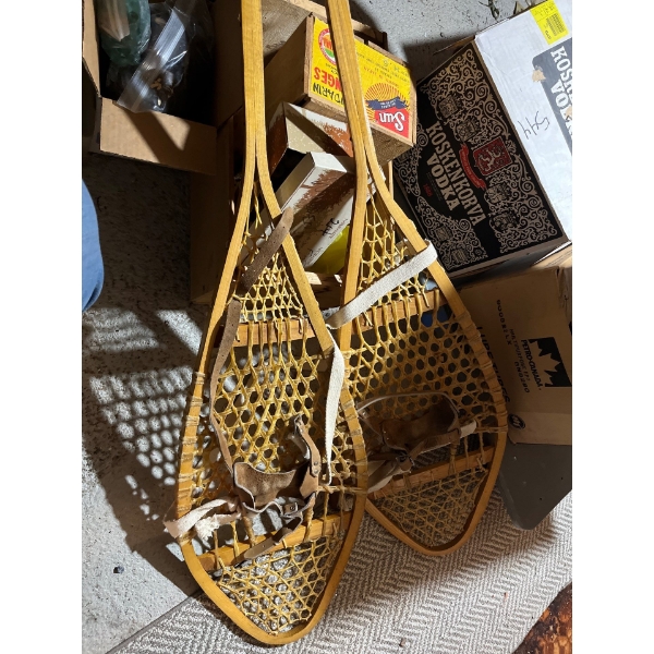 Vintage snow shoes 