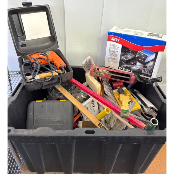 Painting Supplies, BlackNDecker Heat Gun, & Weller Soldering Station