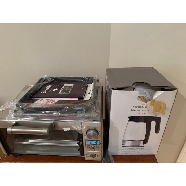 Breville Mini Smart Oven Model No. BOV450XL, unused w/ Cordless Kettle (Used) 