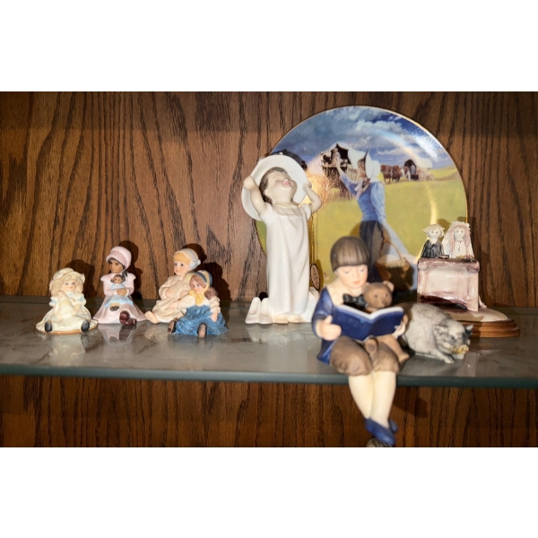 Royal Dalton Collectable Figurine 'MAKE BELIEVE' & More 4T
