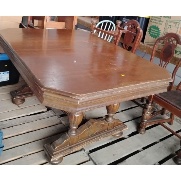 Lovely Vintage Wooden Table w/ 4 Matching Chairs - 56W, 42D, 31T 