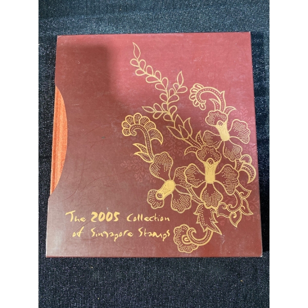 2005 Collection of Singapore Stamps Collectors Book