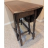 Image 2 : Solid Oak Drop-Leaf Dining Table with Turned Gate Legs