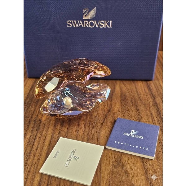 Swarovski Crystal Clam with Pearl and Original Box
