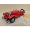 Image 4 : Franklin Mint Mercedes 500K Special Roadster Die Cast Model with Documentation