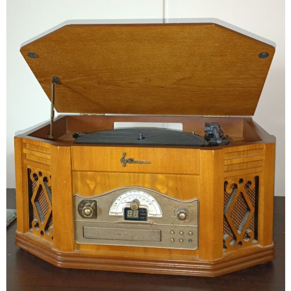 Emerson Heritage Series Mini Old Fashion Stereo System in Wood Cabinet ModelNo NR303TTC