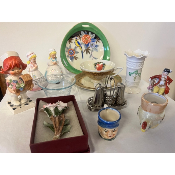 Vintage fire king custard a vintage Bavarian porcelain teacup saucer Nori take can painted in Japan