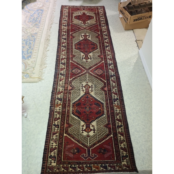 Patterned runner - 37W, 132L