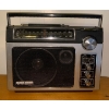 Image 2 : Vintage General Electric Superadio II Model No. 7-28850 w/ Sunbeam World Alarm Clock 