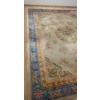 Image 4 : Large Area Rug with Floral Patterns and Decorative Borders