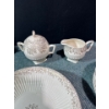 Image 4 : Royal China With 22K Gold Trim
