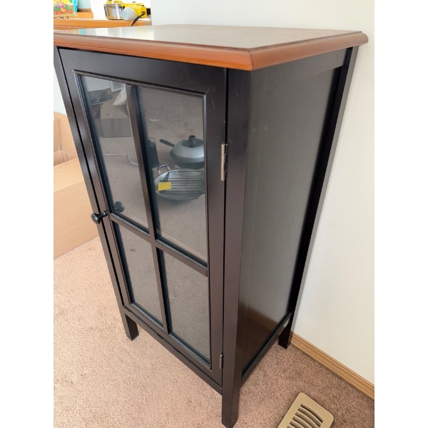 4 Pane Display Cabinet 26T