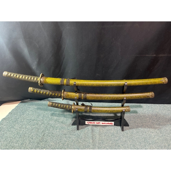 3pcs Yellow Spotted 39" Katana Set w/Dragon Detail Grip (Stand Not Included) 