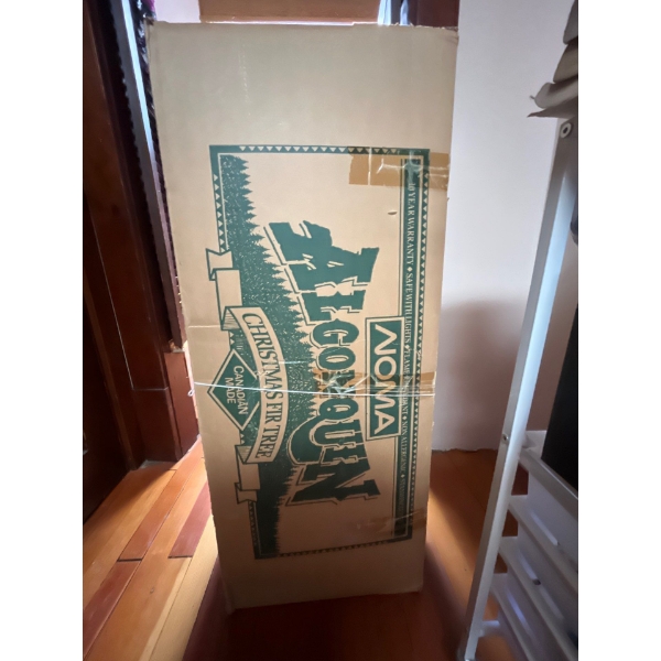  Noma Algonkin 7 foot Christmas tree