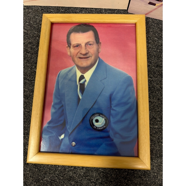 Montreal Canadiens Memorabilia Collection Featuring Iconic Moments and Players