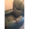 Image 2 : Green Leather Reclining Chair 40 W, 34 D, 42 T 