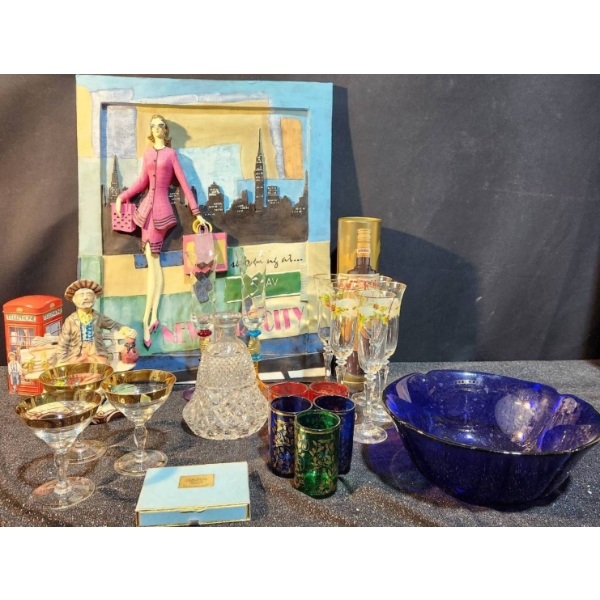 Decorative Items Featuring 3D New York City Wall Art and Barware