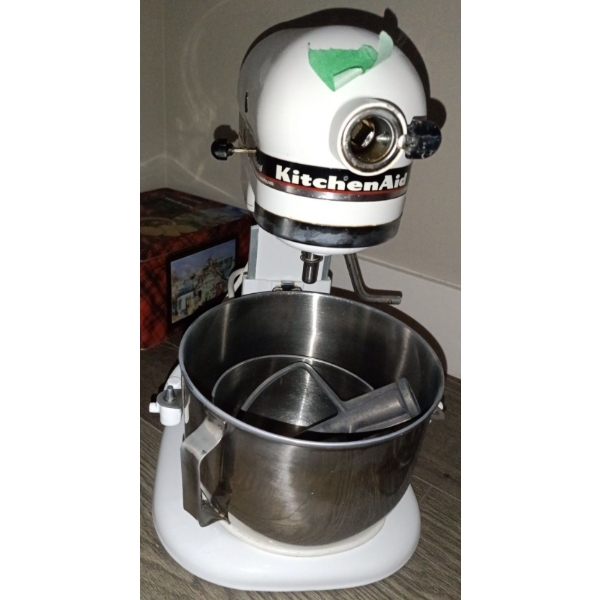 Kitchen-Aid Blender/ Mixer (white)