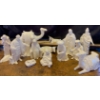 Image 2 : Pearl Iridescent 13 Piece Nativity Scene 9T
