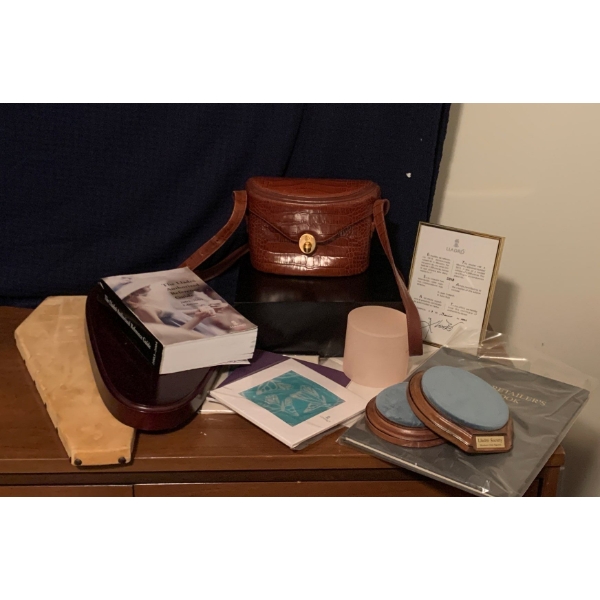 LLADRO Accessory Collection - Purse, Stands/Bases, Reference Guide & More 