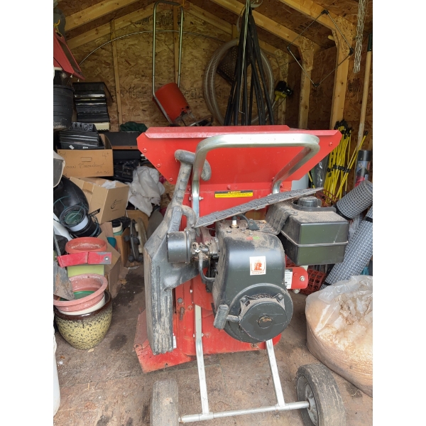 Troy-Bilt Super Tomahawk Chipper Shredder