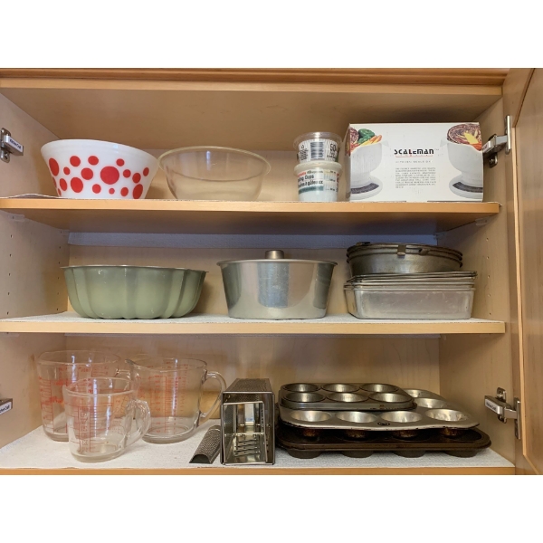 Bakeware Turkey Roaster Large Pot Pans & Pyrex Measures