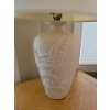 Image 2 : VINTAGE End Table w/ 80's Post Modern Plaster Of Paris Decorative Table Lamp 25T