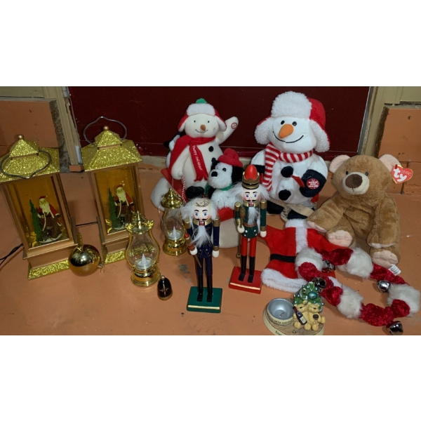 Holiday Decor Including: Lanterns 11 T, Snowmen, Nutcrackers