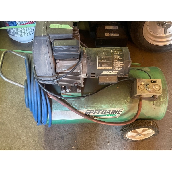 Air Compressor Speedaire 2 HP 20 Gal Tank