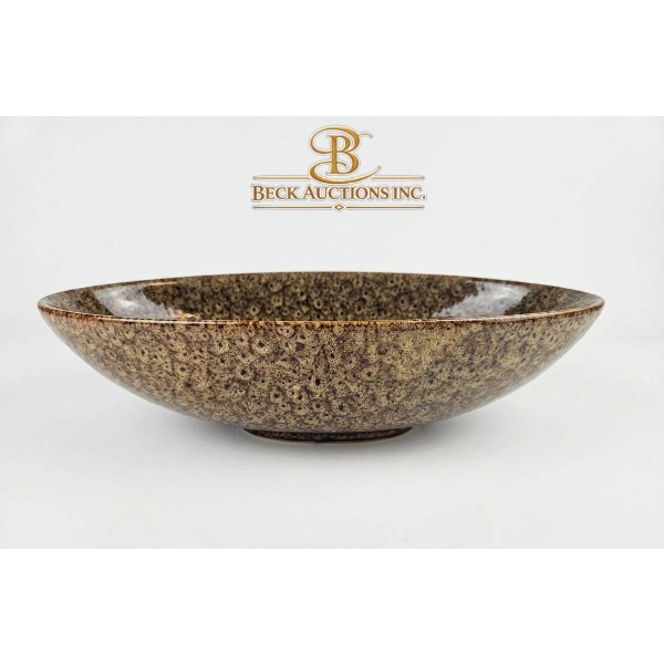 Stoneware Bowl With Speckled Glaze Finish