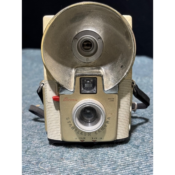 Kodak Brownie Starflash Camera