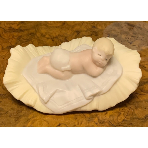 Golden Memories (Lladro Family of Products) Jesus Figurine - 4L 